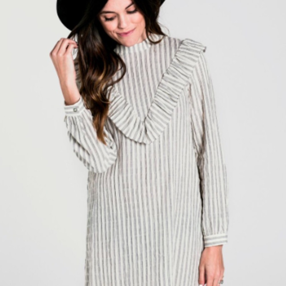 Rylee + Cru Womens Stripped Ruffle V Dress Short Size Medium